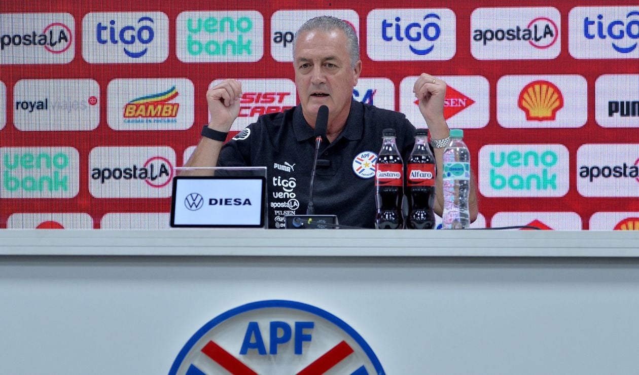 Gustavo Alfaro con la selección de Paraguay