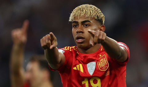 Lamine Yamal con la selección de España