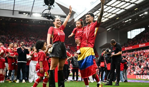 Luis Díaz y su familia en Liverpool