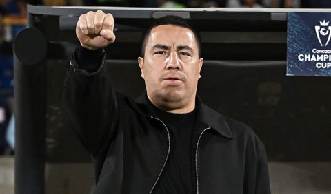 Efraín Juárez, entrenador mexicano