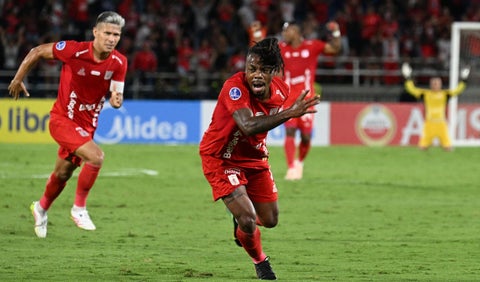 América sacó la casta ante Bahía y se metió a octavos de Sudamericana