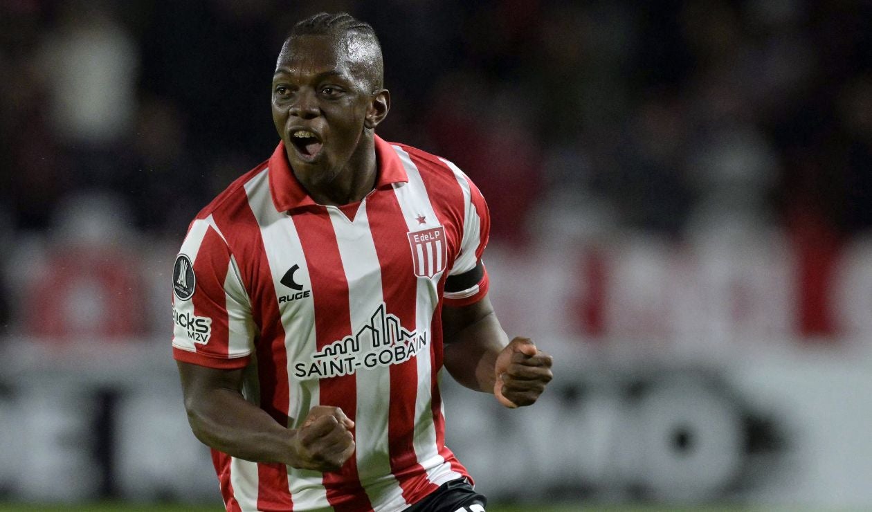 Edwuin Cetré la rompe en Estudiantes: golazo de chilena ante Huracán