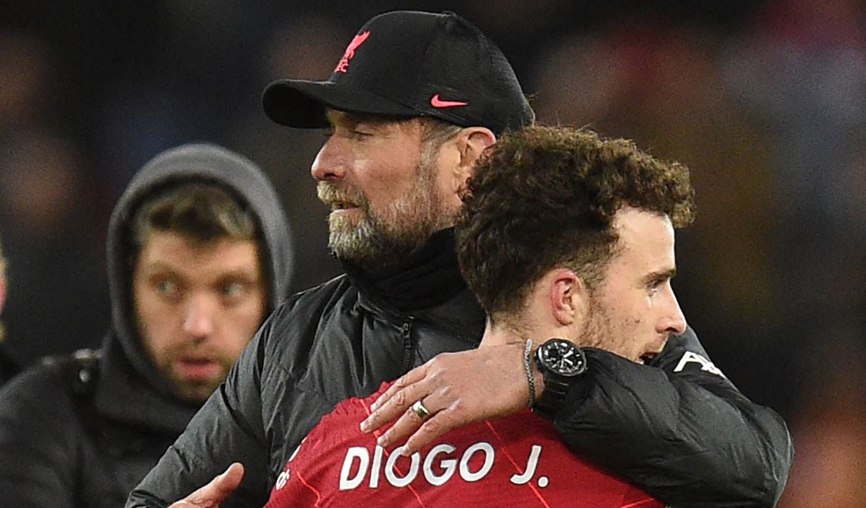 Jurgen Klopp y Diogo Jota