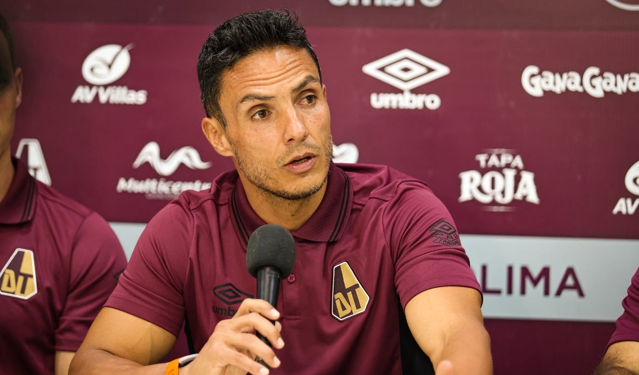 Lucas González, entrenador colombiano