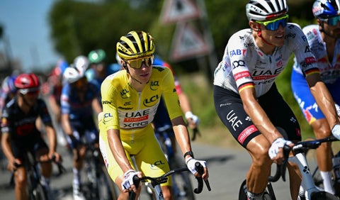 Tadej Pogacar sufrió golpe en el Tour de Francia