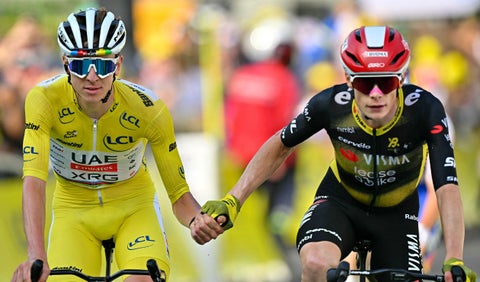 Tadej Pogacar y Jonas en el Tour de Francia 2025