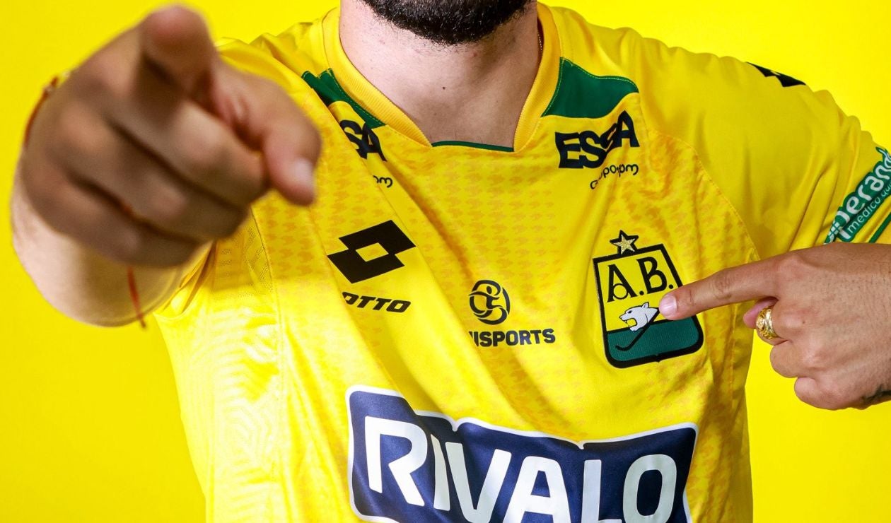 Leonel Álvarez pidió la compra de dos jugadores para Bucaramanga