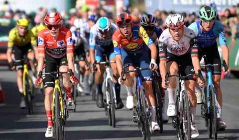 Grupo líder de la Vuelta a España 2025