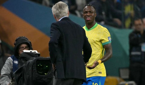 Carlo Ancelotti y Vinícius Jr. - Selección Brasil