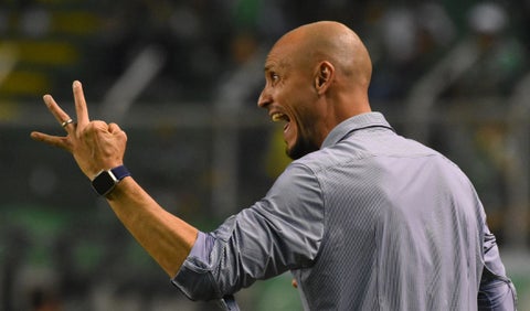 David González - entrenador colombiano