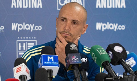 David González, técnico colombiano