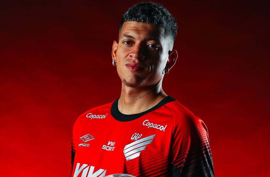 Élan Ricardo, nuevo jugador de Athletico Paranaense