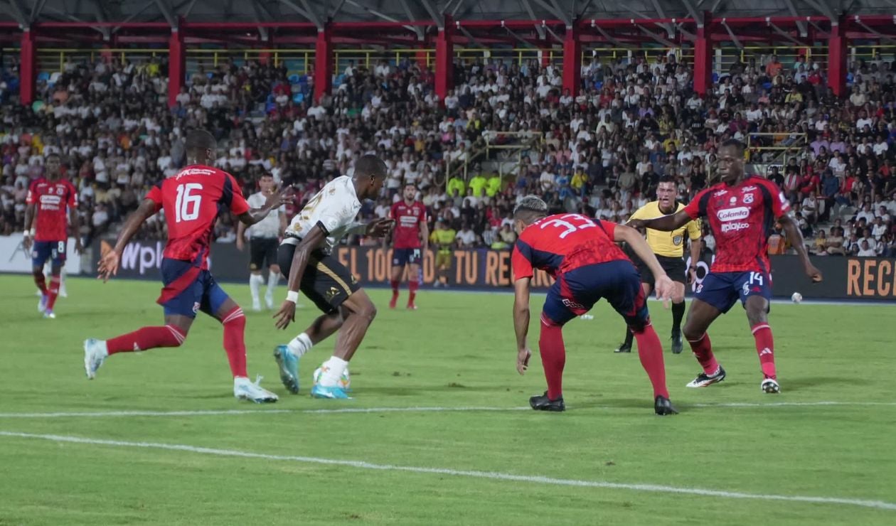 Medellín le ganó a Llaneros