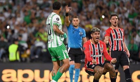 Nacional se pone abajo en el marcador ante Sao Paulo