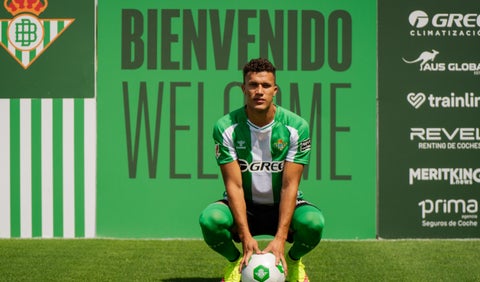 Nelson Deossa con el Real Betis