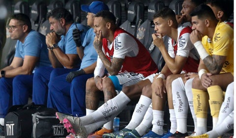 Nuevo técnico de Santos tomó decisión con Neymar