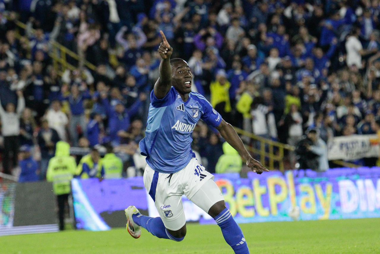 Millonarios enfrenta a Junior en juego válido por la fecha 8 de la liga Betplay II - 2025 en el estadio Nemesio Camacho el Campin. Camila Díaz - RCN Radio