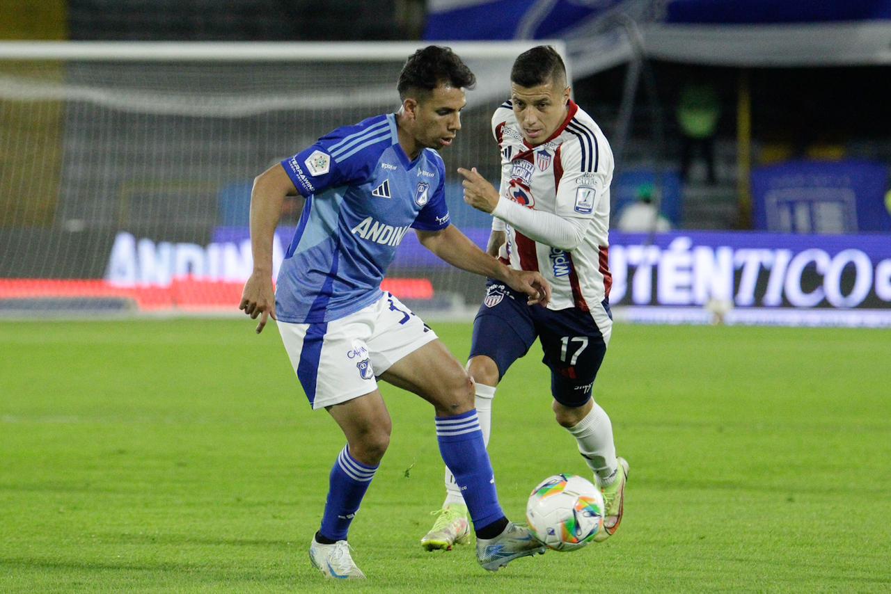 Millonarios enfrenta a Junior en juego válido por la fecha 8 de la liga Betplay II - 2025 en el estadio Nemesio Camacho el Campin. Camila Díaz - RCN Radio