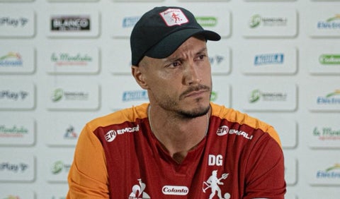 David González destapó su cruz en América: "No puedo pensar pensando"