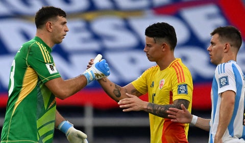 Dibu Martínez, arquero argentino