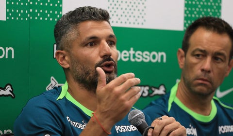 Javier Gandolfi con Nacional