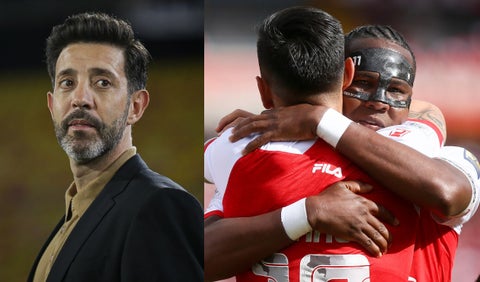 Jorge Bava y jugadores de Santa Fe