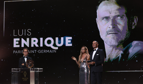 Luis Enrique premio Cruyff en la gala del balón de Oro
