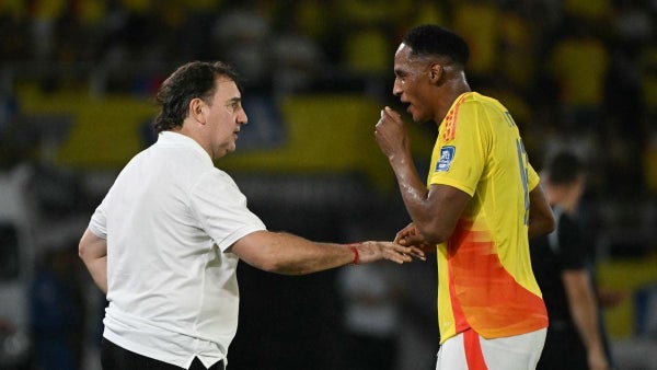 Lorenzo sorprende: tomó radical decisión con Yerry Mina en la selección