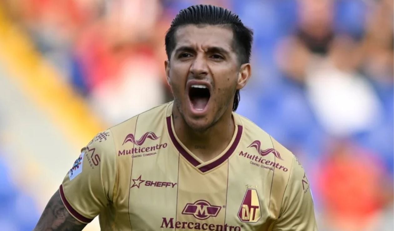 Yeison Guzmán ya fue presentado por su nuevo equipo