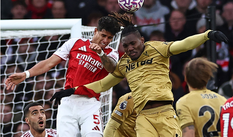 El Palace y Muñoz no pudieron con el líder Arsenal