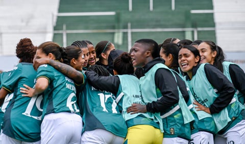 Deportivo Cali celebra gol en Copa Libertadores Femenina