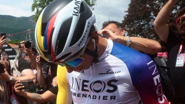 Golpe para Egan Bernal: revelan los cinco favoritos para ganar el Giro 2026