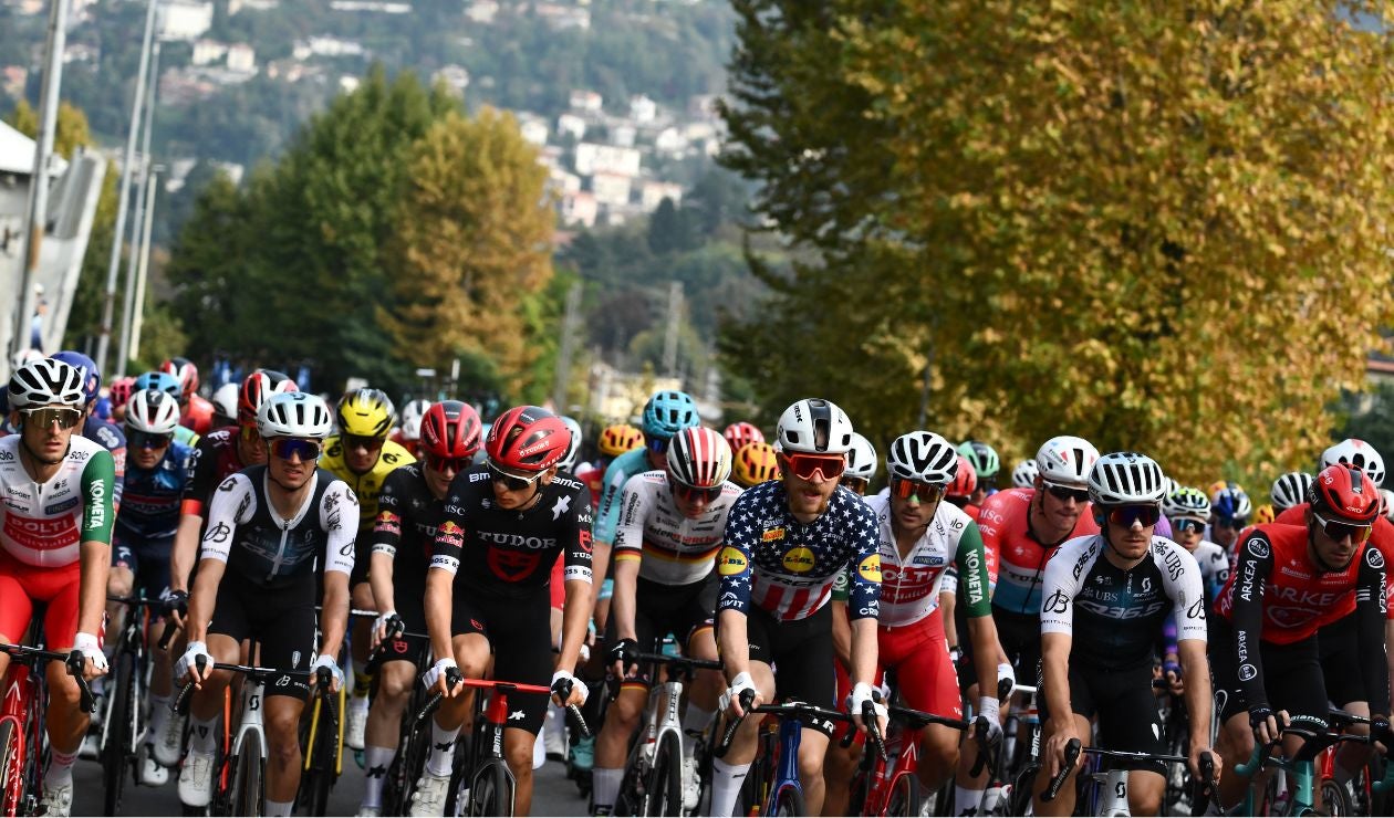 Pelotón de la Vuelta a España 2025