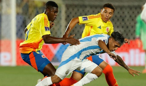 VIDEO - Colombia cayó en la trampa: expulsión infantil ante Argentina