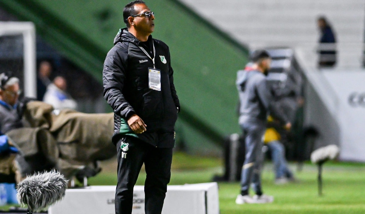 Jho Alber Ortiz, entrenador del Cali Femenino