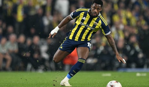 Jhon Jáder Durán con Fenerbahce en la Europa League