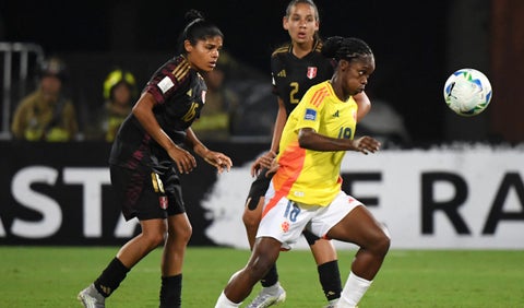 Linda Caicedo en la Liga de Naciones con Selección Colombia