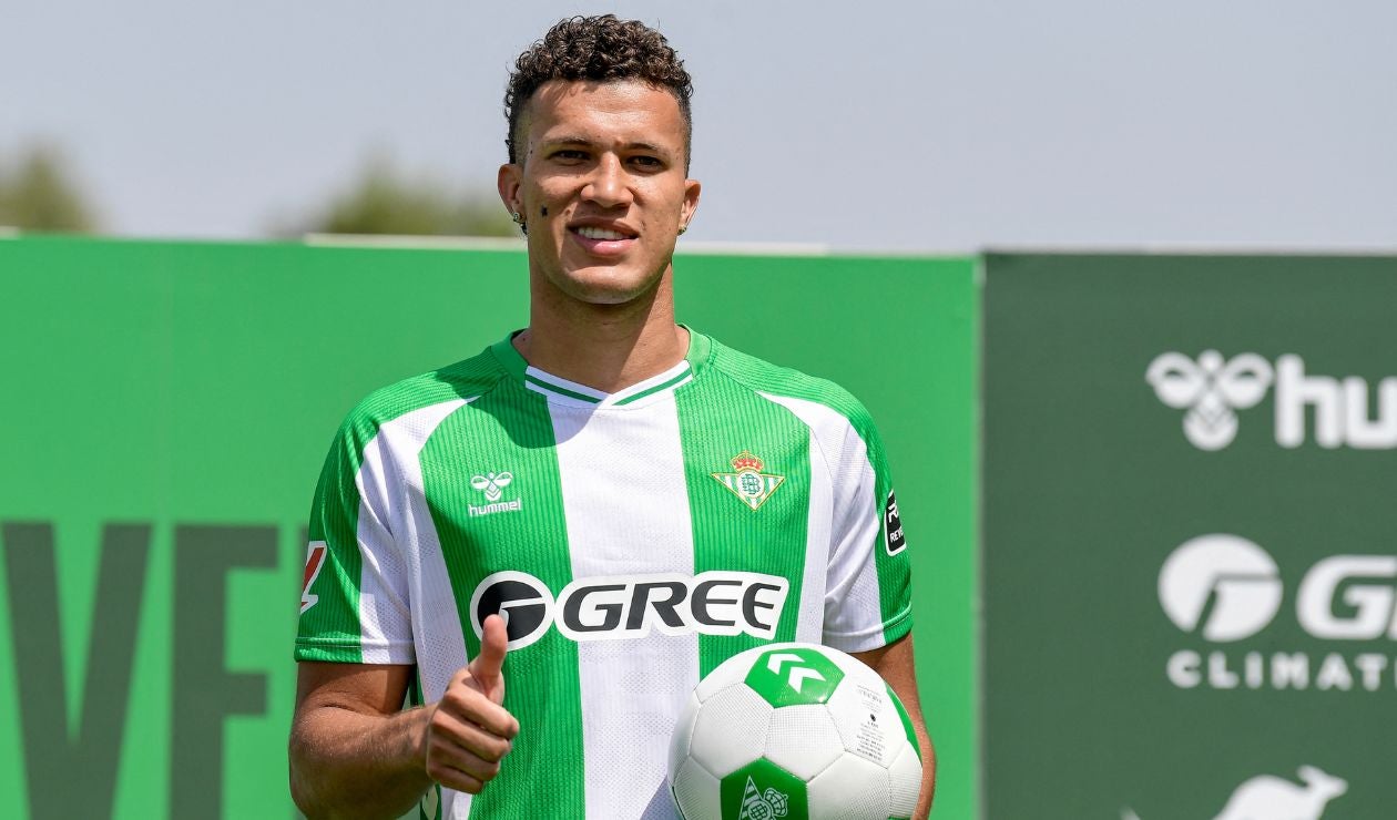 Deossa vuelve a encender la ilusión del Betis y la Selección Colombia