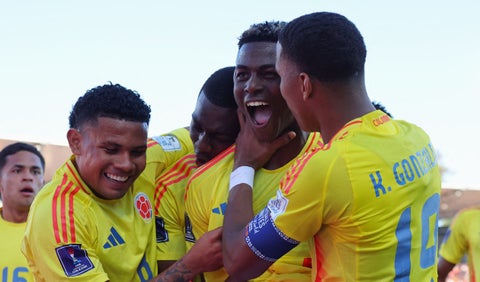 Titular de la Selección Colombia contra Argentina