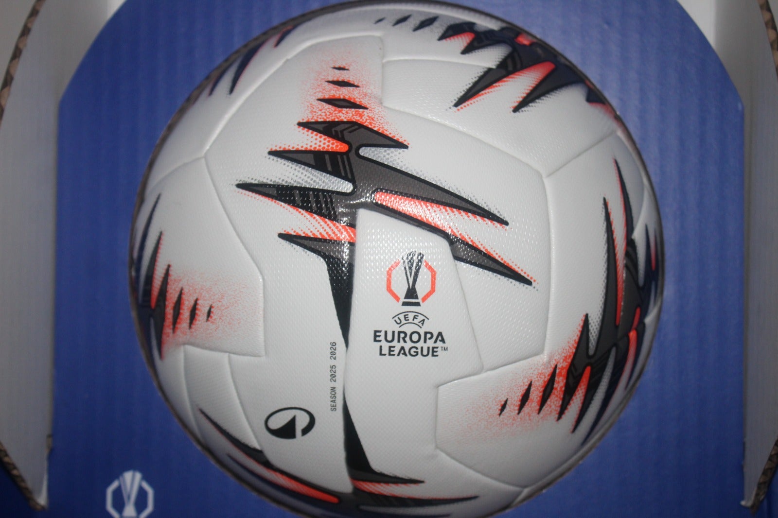 Balón de la Europa League 2025-26