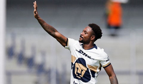 Álvaro Angulo, defensa colombiano