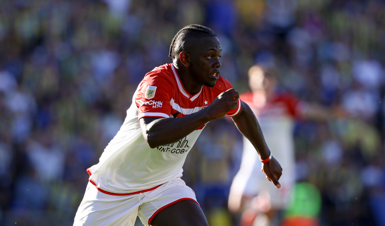 Con gol colombiano e insólita crítica Estudiantes eliminó a Rosario