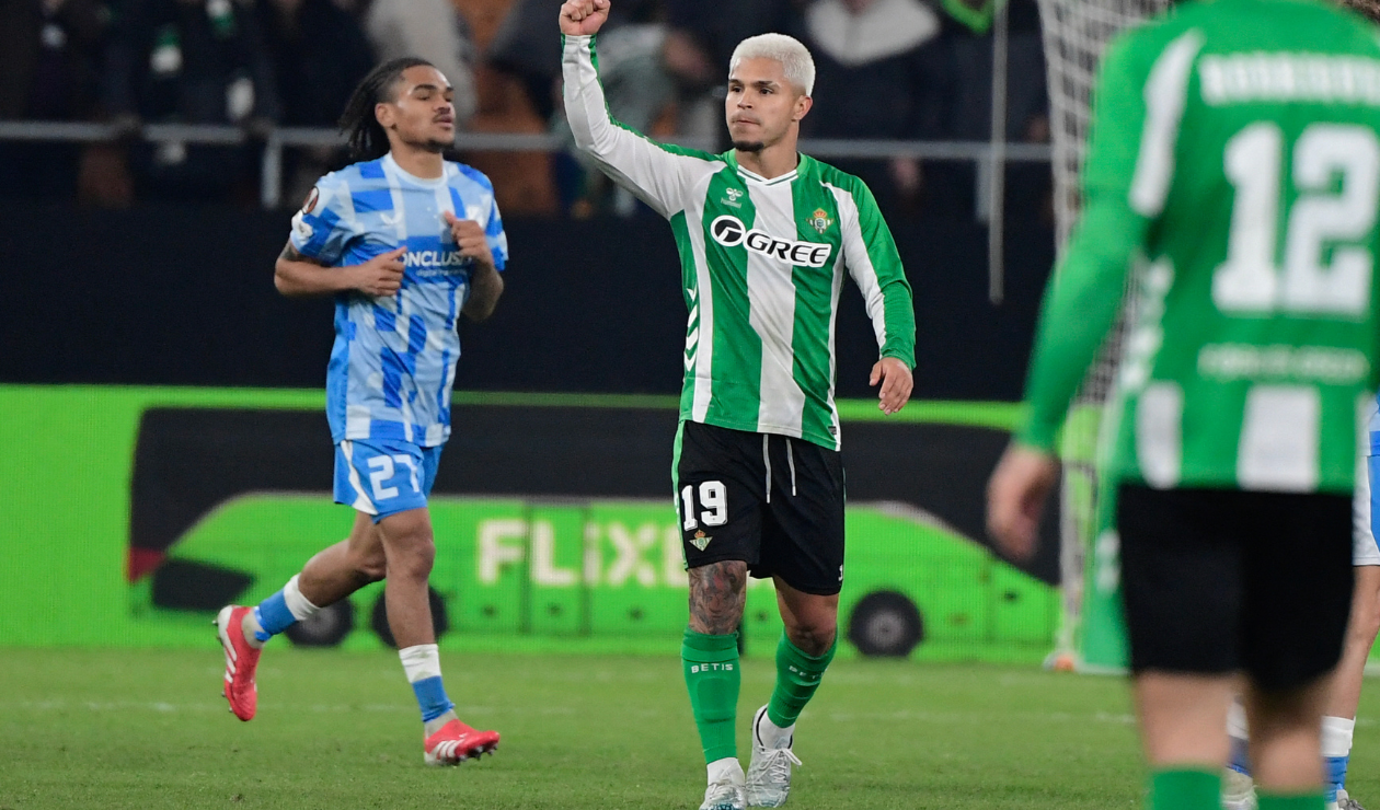 El Cucho Hernández y su gran momento en el Betis: "Siempre aspiro a más"