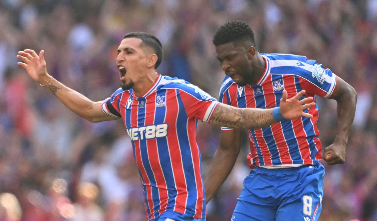 Daniel Muñoz y Jefferson Lerma - Crystal Palace