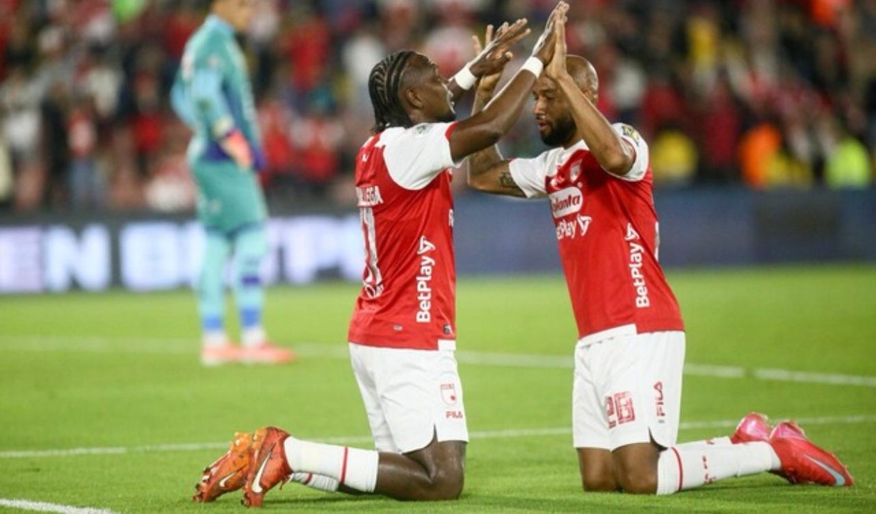 Hugo Rodallega celebró su triplete contra Fortaleza