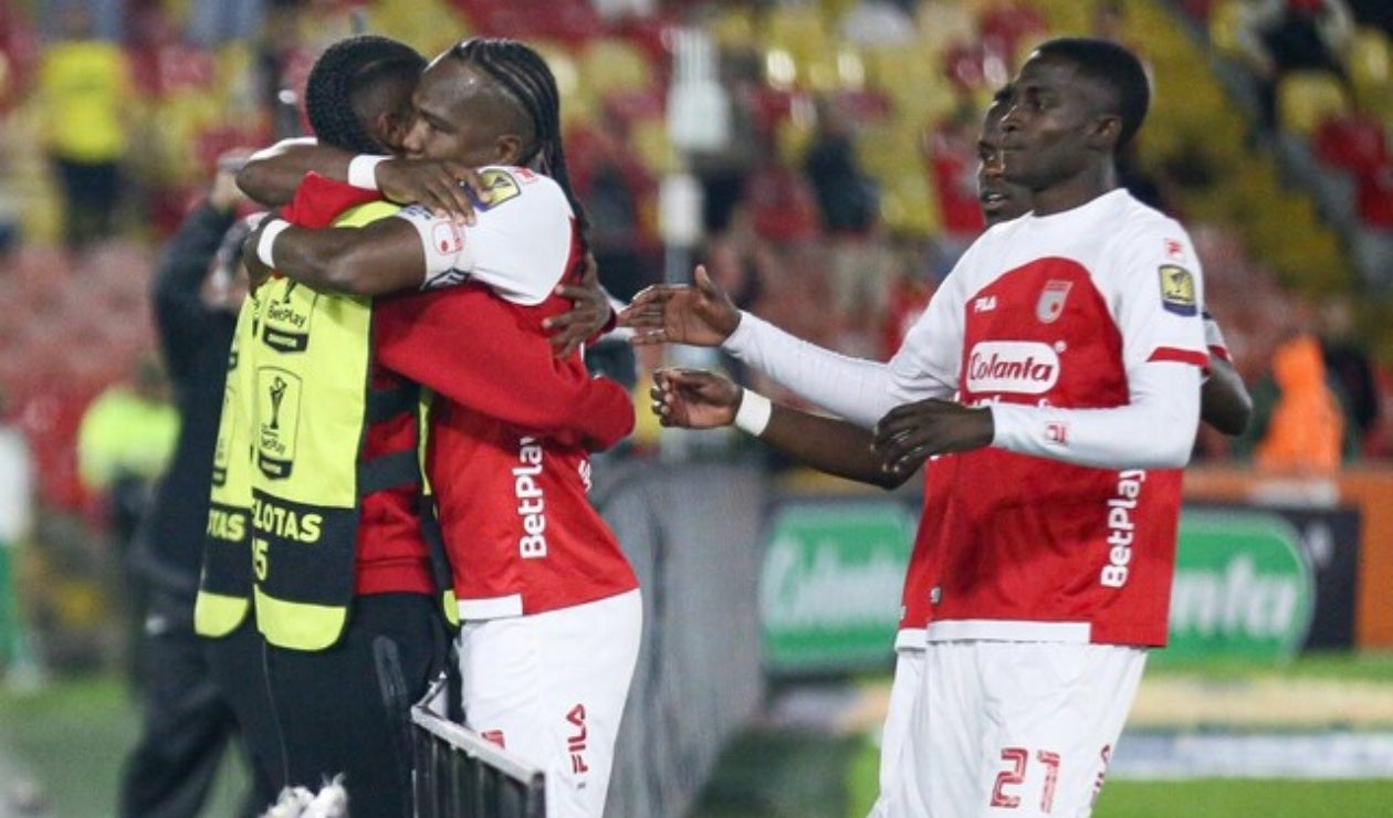 Hugo Rodallega goleador de Santa Fe vs Fortaleza