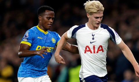 Jhon Arias en Wolverhampton