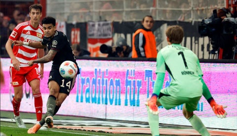 Luis Diaz y su gol ante Unión Berlín en la fecha 10 de la Bundesliga