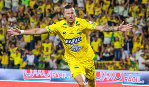 Lucicano Pons, futbolista argentino