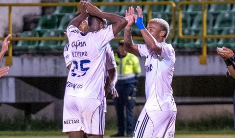 Millonarios sufre dos bajas para debutar en 2026